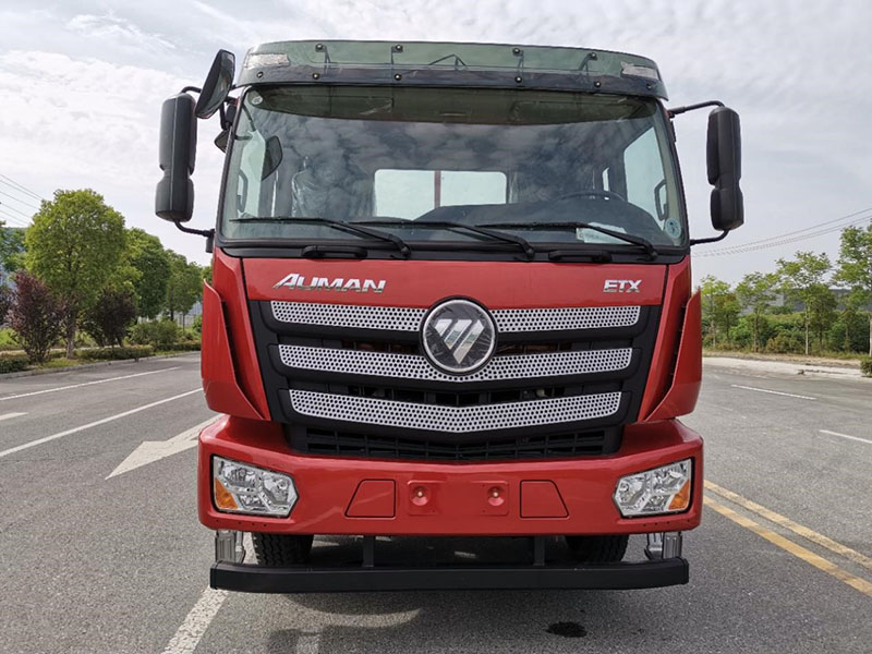 國(guó)六歐曼前四后八平板運(yùn)輸車